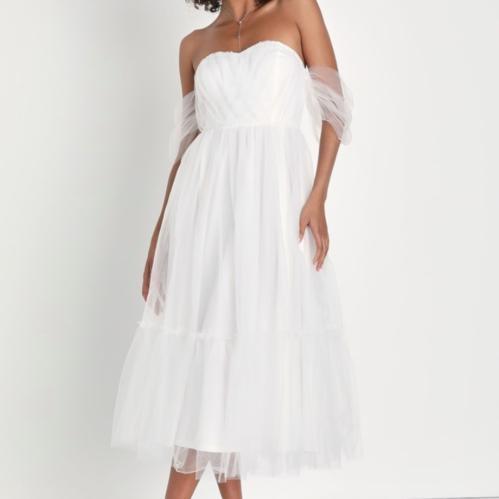 Lulu's White Strapless Tulle Wedding Dress